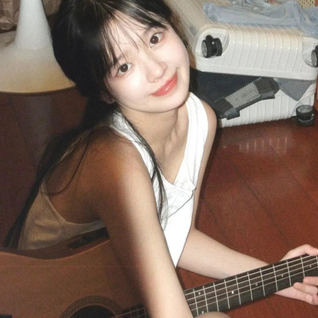 夜空总有最大密度的蓝色